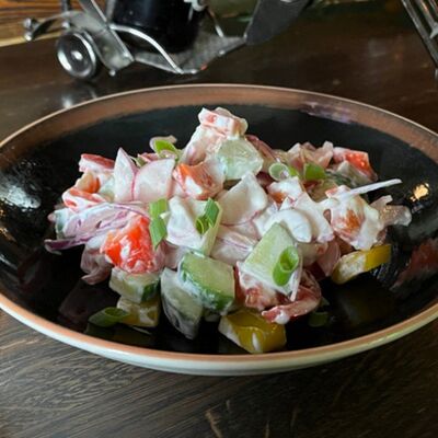  Салат овощной со сметаной в Billy McDaniel по цене 240 ₽