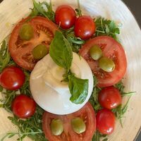 Insalata di burrata в Rusticone caffe