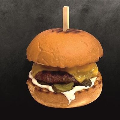 Гамбургер (баранина) в Bulka & grill по цене 460 ₽