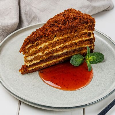 Медовик в Massimo Pizzeri по цене 310 ₽