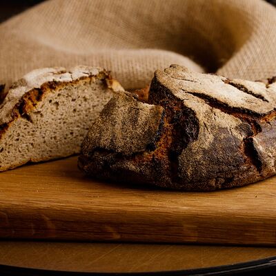 Хлеб Заварной Ржаной в SCHWARZBROT немецкая пекарня по цене 105 ₽