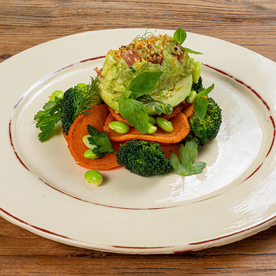 Жареный батат, гуакамоле, авокадо, брокколи в Pinch по цене 890 ₽