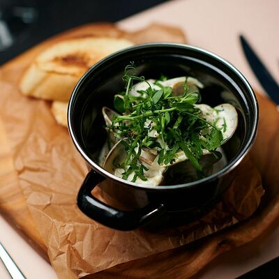 Мидии в сливочном соусе в Oysters по цене 790 ₽