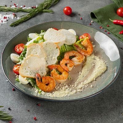 Салат Цезарь с креветкамив Котлета по цене 850 ₽