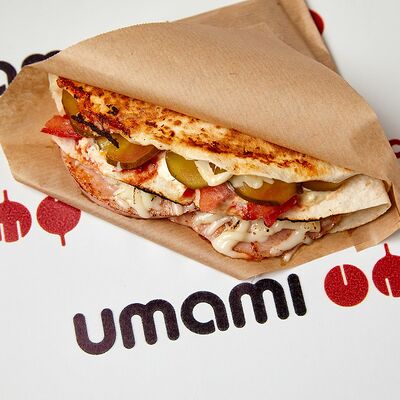 Кесадилья с ветчиной в Umami по цене 139