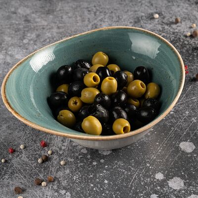 Оливки и маслины в Фарш бургер халяль по цене 1490 ₽