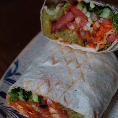 Шаурма с фалафелемв Karakoy по цене 330 ₽