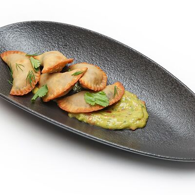 Эмпанадес в Chillis Bar по цене 450 ₽