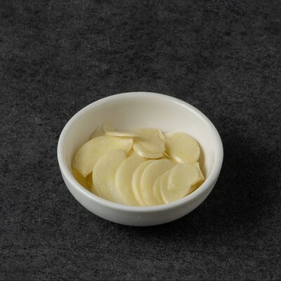 Чеснок в Кореана по цене 80 ₽