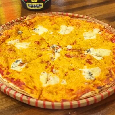 Пицца по-мексикански сырная в Мексиканская кухня Altaco по цене 990 ₽