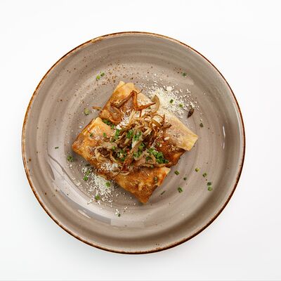 Блинчики с грибным жюльеном в White Fox Cafe по цене 665 ₽