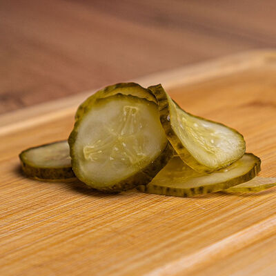 Огурец маринованныйв BAD & BOY BURGER по цене 70 ₽