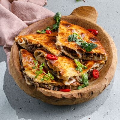 Пирог с бараниной и говядиной с картофелем в Мангал&Грузия по цене 790 ₽