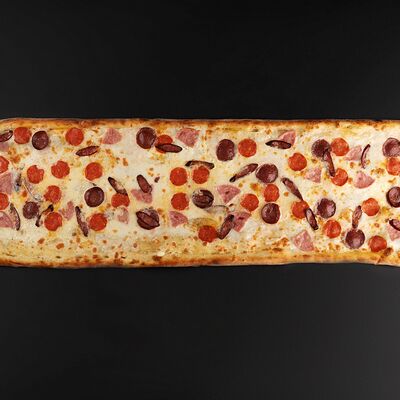 Колбасный Топ метровая в Epic Pizza - метровая пицца по цене 3344 ₽