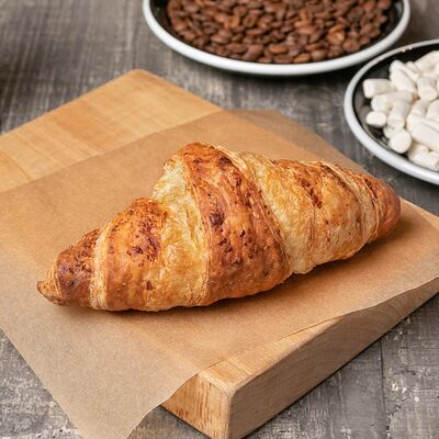 Круассан клубника в Coffeebrain по цене 240 ₽