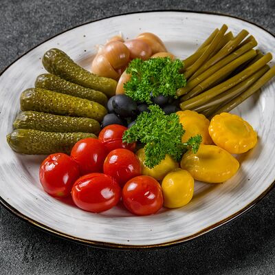 Ассорти домашних солений в Хачапури по цене 540 ₽