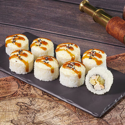 Ролл Охотский с курочкой в Мир Суши по цене 369 ₽