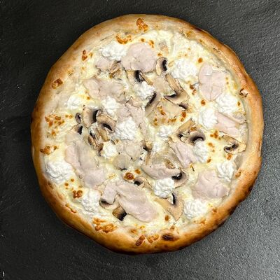 Пицца Жюльенв AnjI PizzA по цене 549 ₽