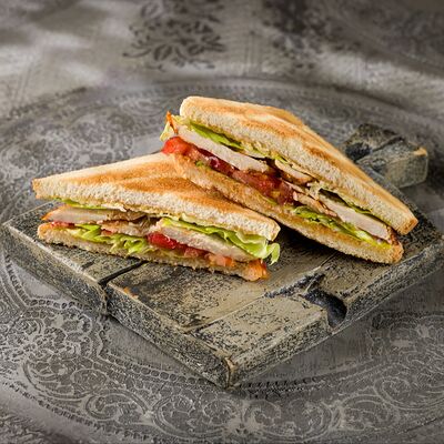 Сэндвич с курицей в Дюшес по цене 460