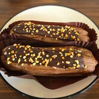 Эклер шоколадный в Симпл