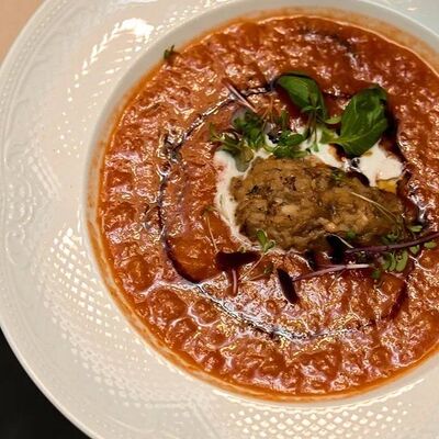 Папа Аль Помодоро с маринованным баклажаном и и сыром страчателла в Bar&Joy по цене 630 ₽