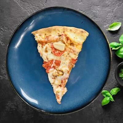 Кусок пиццы Куриная в ПИКНИК 24/7 по цене 175 ₽