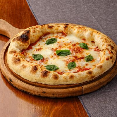 Пицца Маргарита с моцареллой в собственном соку в Casa Mia по цене 645 ₽