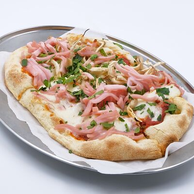 Пицца Ветчина и грибы в Bar 812 по цене 650 ₽