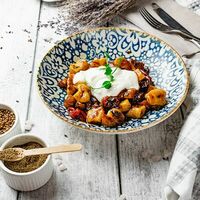 Картофельные галушки с телячьими щечками в Баба Люба
