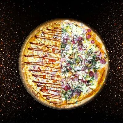 Пицца 50/50 Мясная и Баварская в Пицца Мафия по цене 1100 ₽