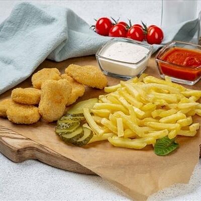 Картофель Фри и наггетсы из печи в Хлебушек 3к2 по цене 495 ₽