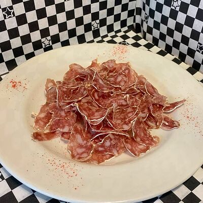 Сырокопчёная салями в Pivbar по цене 350 ₽