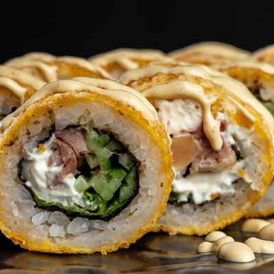 Цезарь ролл с курицей в Sushi7 по цене 481 ₽