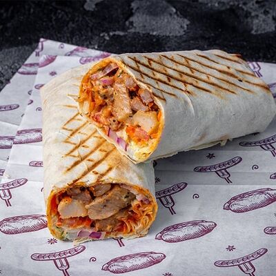 Шаурма со свининой в Вкусно место по цене 450 ₽
