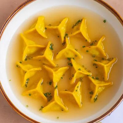 Су-анасы (рыбные пельмени в стиле треугольника) в Мархаба Халяль по цене 624 ₽