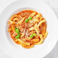 Казаречче с болоньезе из говядины в Salsa Pizza & Pasta