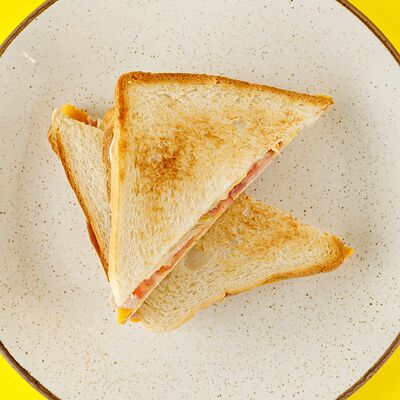 Сэндвич с лососем в Кстати, давай зайдём по цене 540 ₽