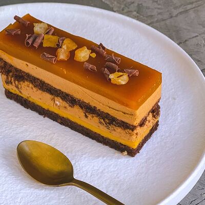 Пирожное Манго-молочный шоколад в Tortterry по цене 280