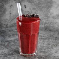 Ягодный смузи в Aqua coffee