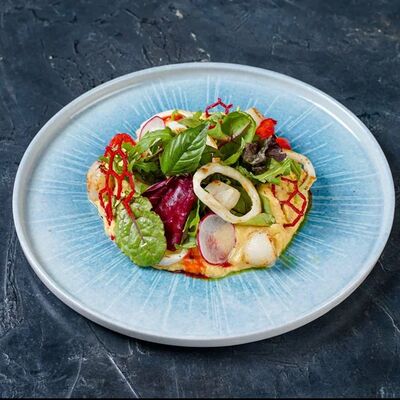 Хумус с кальмарами и гребешком в EVOO по цене 748 ₽