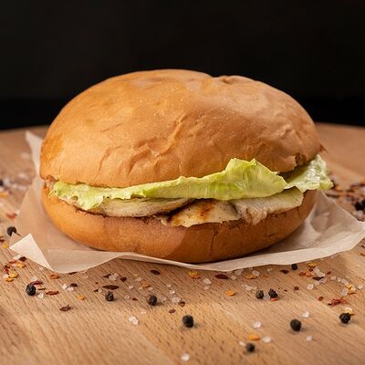 Цезарь бургер в Burger Club по цене 370 ₽