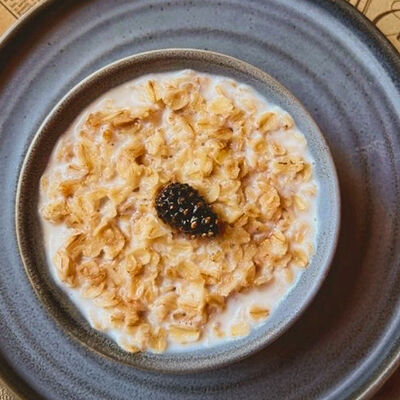 Каша овсяная в Bakery street 307 по цене 275 ₽