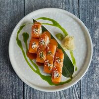 Филадельфия том ям в Is Ku Sushi Ramen Bar