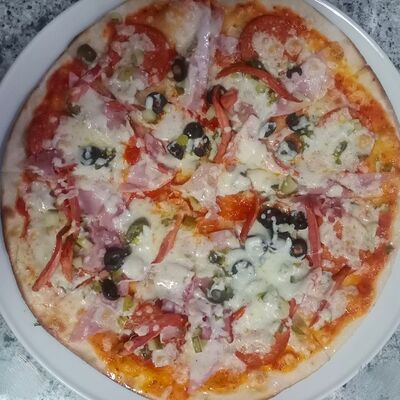 Пицца Баварская в Оазис кафе по цене 770 ₽