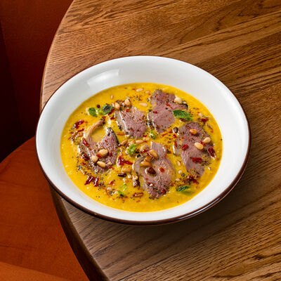 Тыквенный суп с пастрами из утки в IL Патио по цене 675 ₽