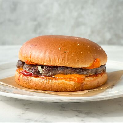 Чизбургер в Печка по цене 330 ₽