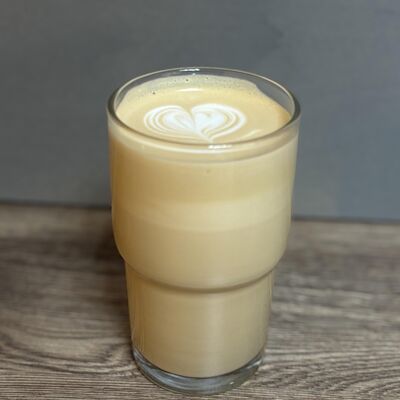 Ice Сырный Раф с сиропом попкорн в DAILY COFFE по цене 460 ₽