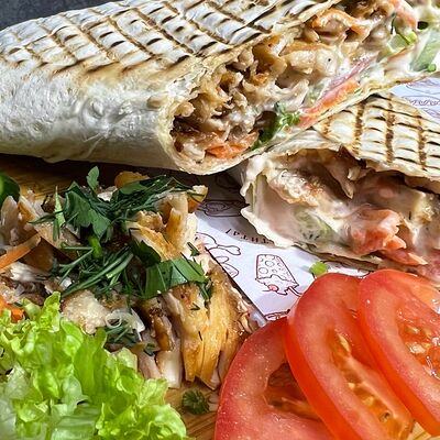 Шаурма Цезарь в Шаурму по цене 380 ₽