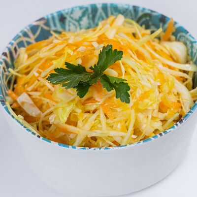 Салат Витаминныйв Тарелка по цене 118 ₽