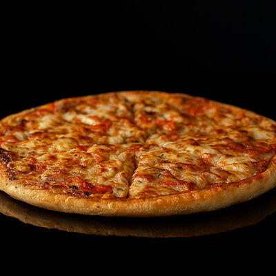 Яверона Пицца 32 в Фабрика кухня Пицца по цене 875 ₽